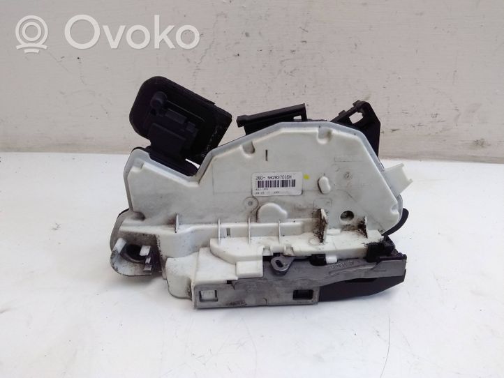 Volkswagen Sharan Front door lock 5K2837016H