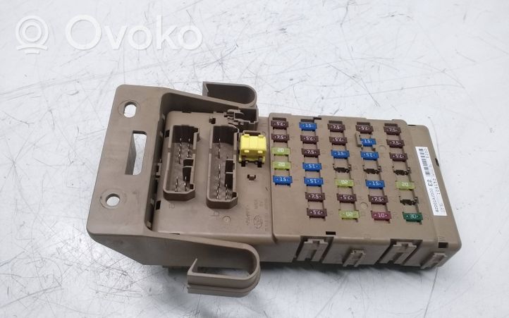 Subaru Outback Drošinātāju bloks 82201AJ000