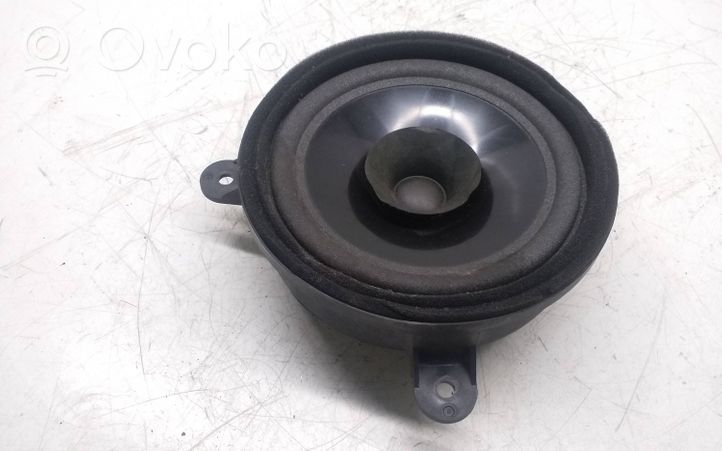 Subaru Outback Enceinte de porte arrière 86301AJ020