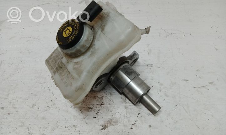 Audi A6 S6 C7 4G Główny cylinder hamulca 8K0611301A