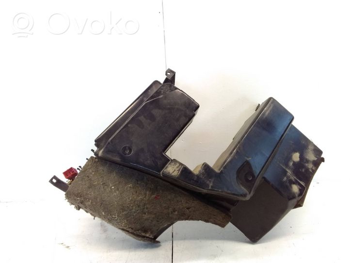 Audi A4 S4 B5 8D Enceinte subwoofer 8D9035381