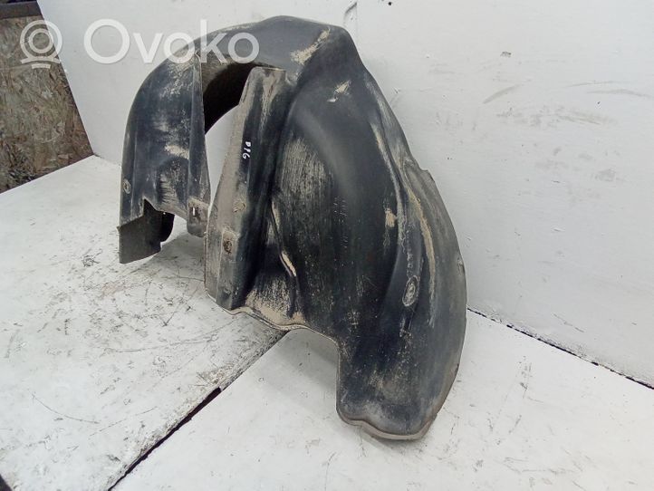 Volkswagen PASSAT B5 Rivestimento paraspruzzi parafango posteriore 3B0810972B