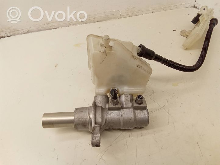 Citroen C4 II Picasso Główny cylinder hamulca 9674882280