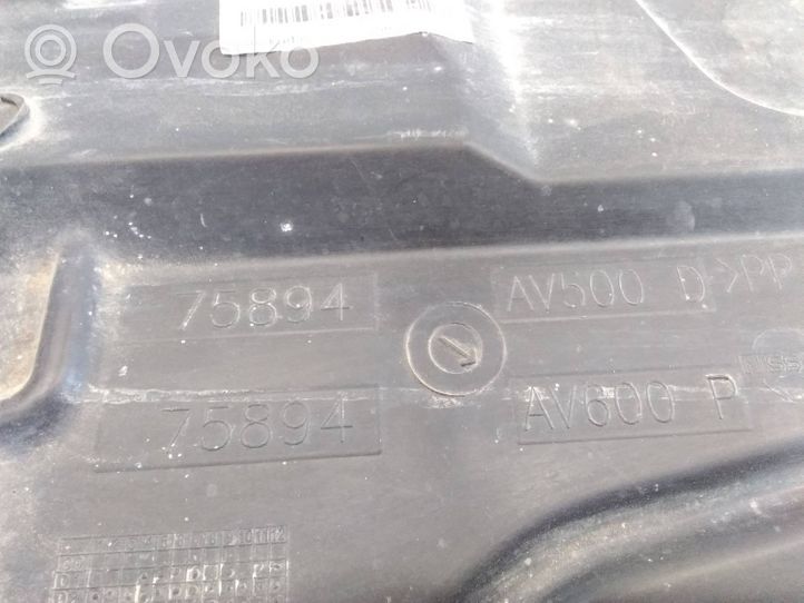 Nissan Primera Kita dugno detalė 75894AV500