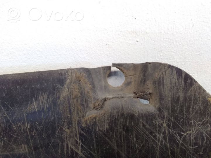 Toyota Avensis T270 Osłona pod zderzak przedni / Absorber 5261805010