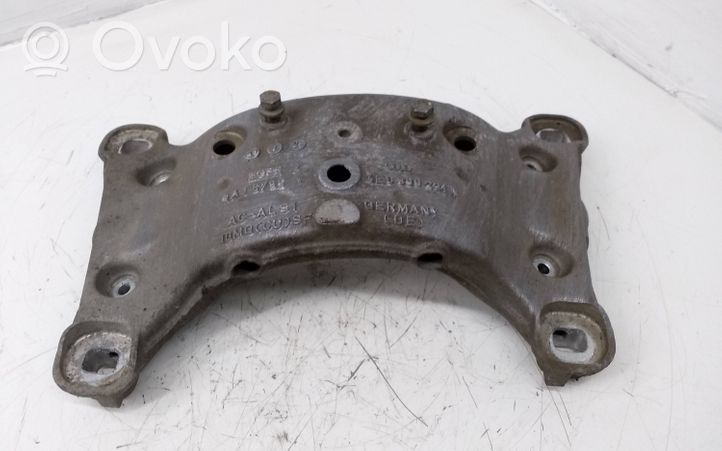 Audi A8 S8 D3 4E Supporto di montaggio scatola del cambio 4E0399231N