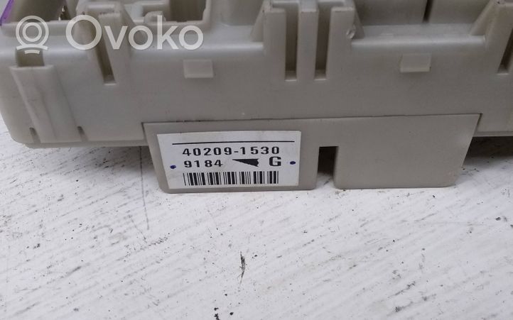 Mitsubishi Grandis Module de fusibles 402091530