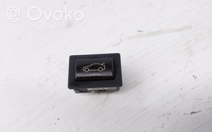 BMW 3 F30 F35 F31 Tailgate opening switch 9200316