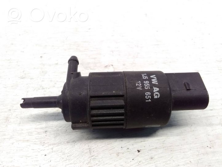 Volkswagen Bora Pompa spryskiwacza szyby przedniej / czołowej 1J5955651