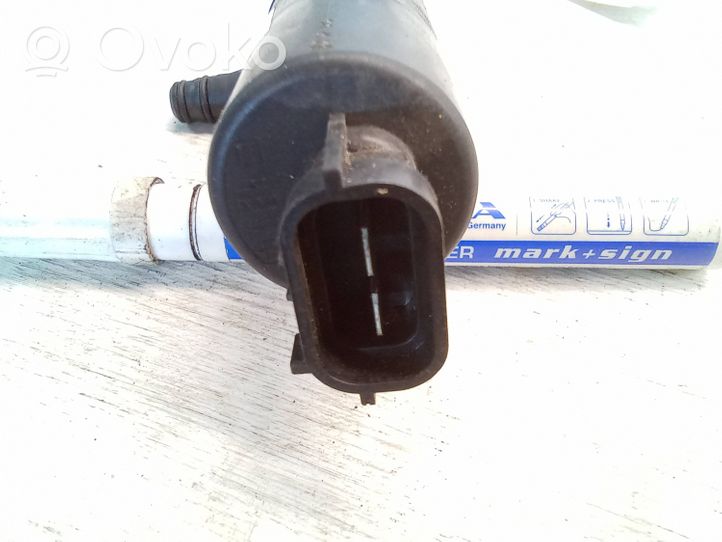 Opel Vectra B Headlight washer pump 90508709