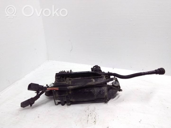 Volkswagen Touareg I Compresseur / pompe à suspension pneumatique 4F0616005B