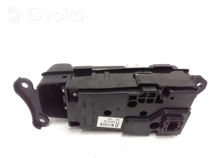 Mazda CX-3 Controllo multimediale autoradio D09H66CM0