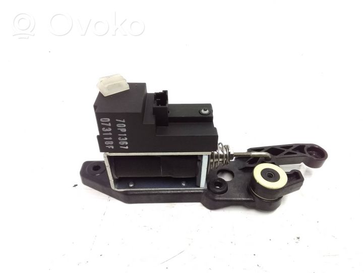 BMW X5 E70 Serratura vano portaoggetti 70P1367