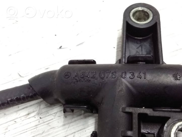 Mercedes-Benz ML W164 Tuyau de retour de carburant A6420780341