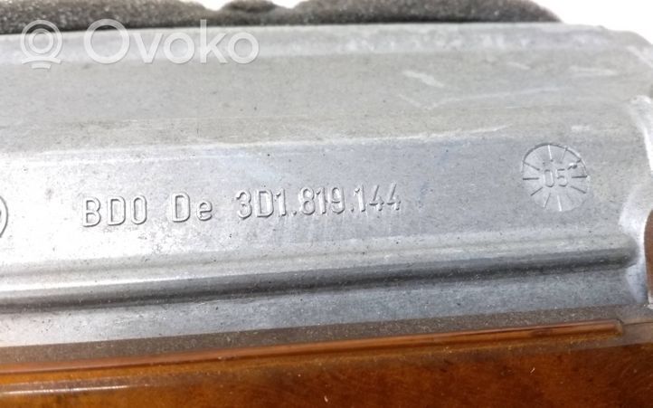 Volkswagen Phaeton Dysze / Kratki środkowego nawiewu deski rozdzielczej 3D1819144