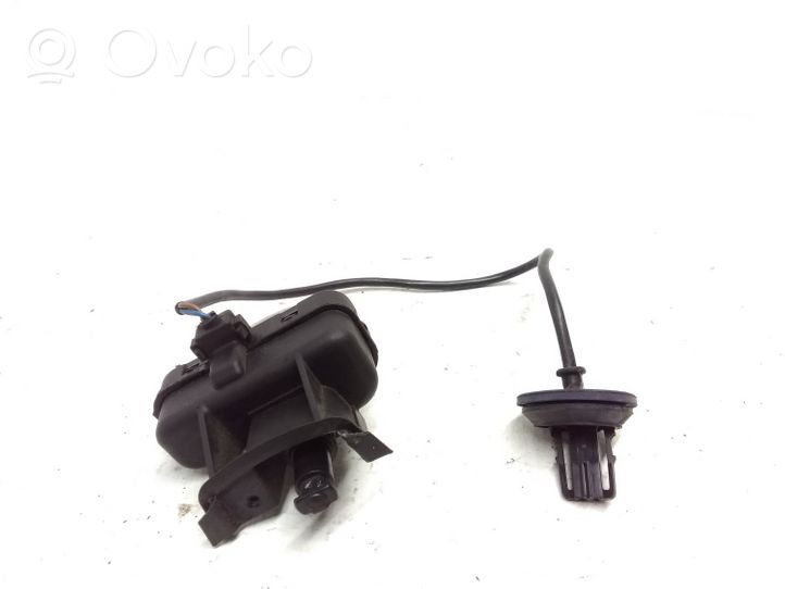 Volkswagen Tiguan Moteur de verrouillage trappe à essence 5N0810773F