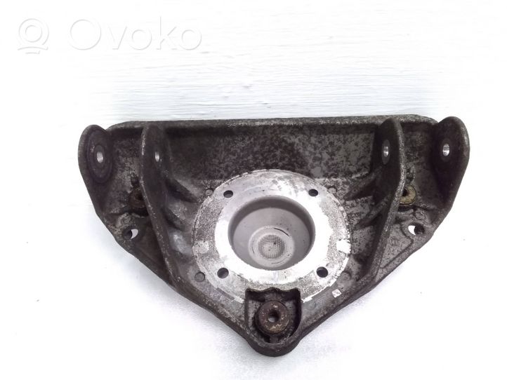 Audi Q7 4L Supporto di montaggio della molla elicoidale 7L0412391