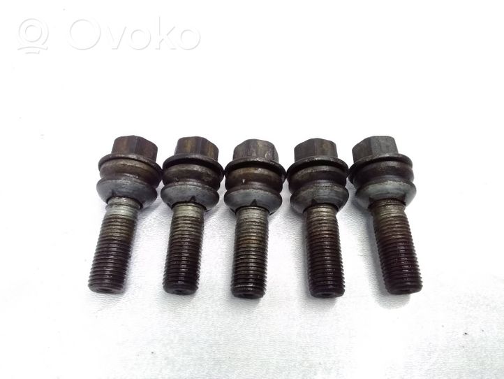 Audi Q7 4L Nuts/bolts 