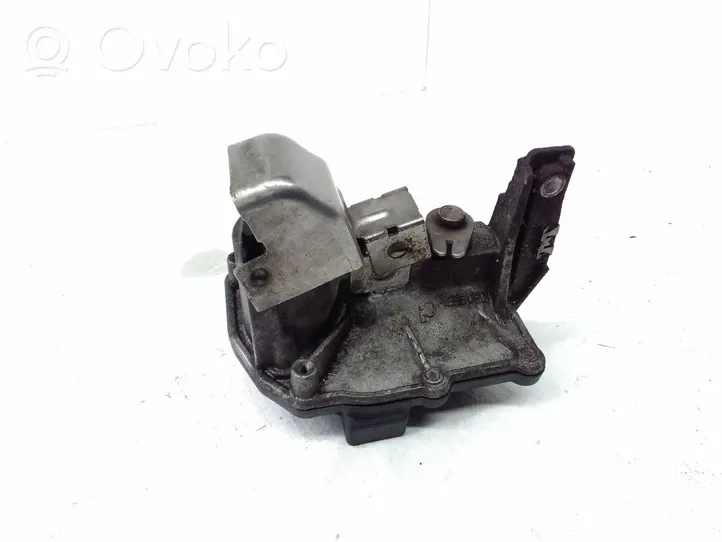 Opel Vivaro Throttle valve 147B08010R