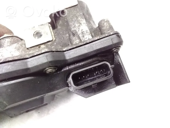 Opel Vivaro Throttle valve 147B08010R