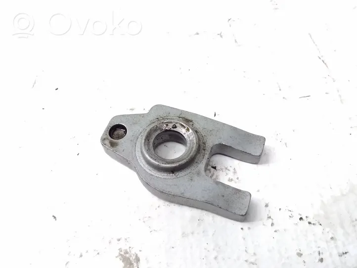 Opel Vivaro Fuel Injector clamp holder 