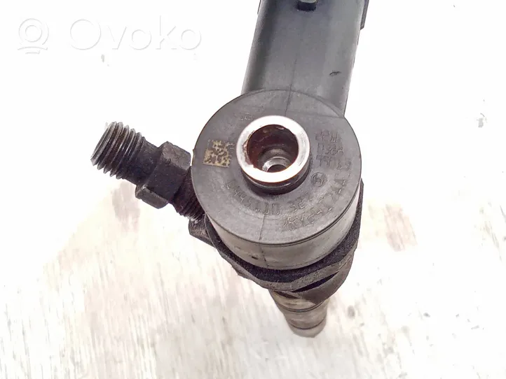 Opel Insignia A Fuel injector 7RY24I7AA