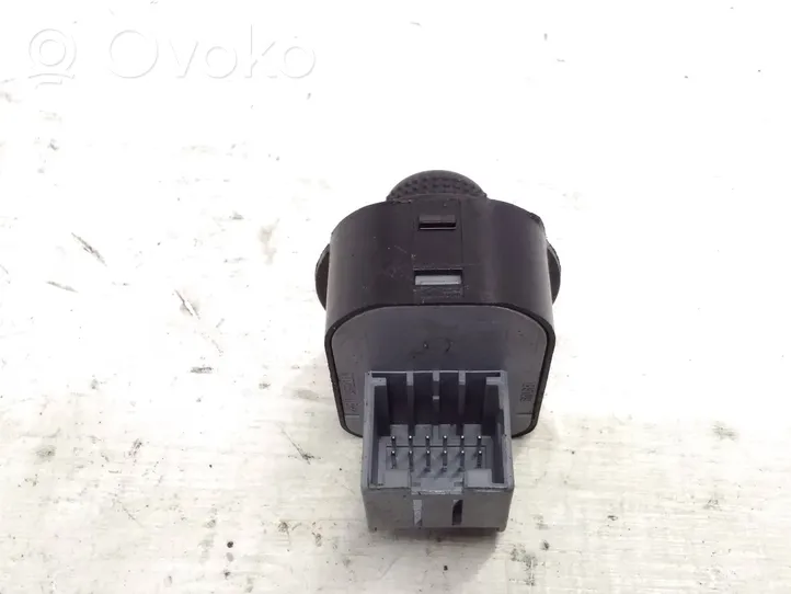 Fiat 500L Wing mirror switch 