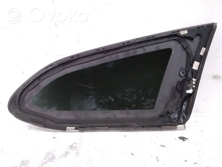 Volvo V60 Fenêtre latérale avant / vitre triangulaire 31299577