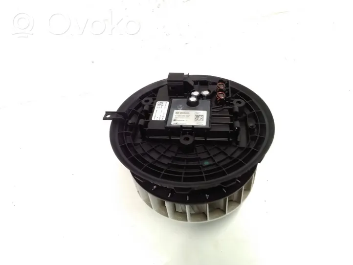 Mercedes-Benz GLC C253 Mazā radiatora ventilators 0130309002