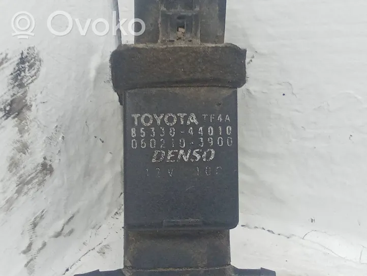 Toyota Corolla Verso E121 Pompa spryskiwacza szyby przedniej / czołowej 8533044010