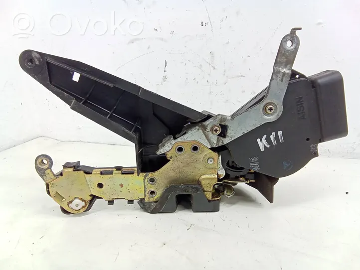 Toyota Corolla Verso E121 Front door lock 