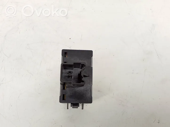 Ford Kuga I Seat heating switch 8V4T19K314AB