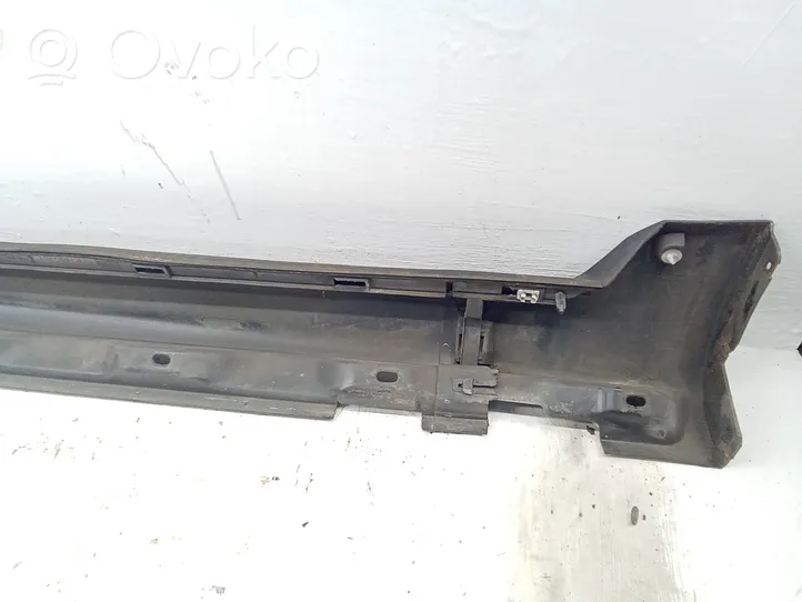 Volvo V70 Sill 39883015