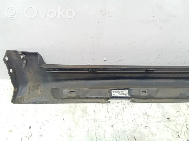 Volvo V70 Sill 39883015