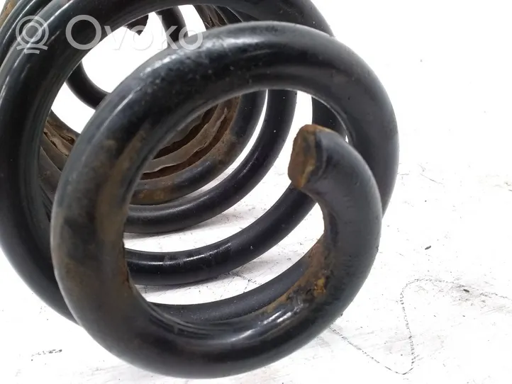 Opel Vivaro Rear coil spring 