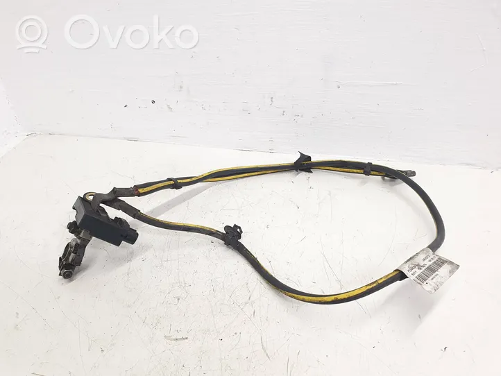 Nissan Qashqai+2 Minus / Klema / Przewód akumulatora 1314000542