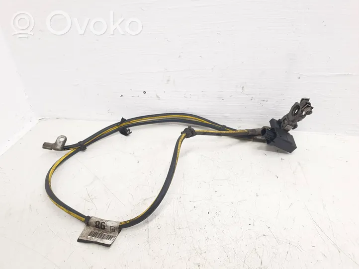 Nissan Qashqai+2 Minus / Klema / Przewód akumulatora 1314000542