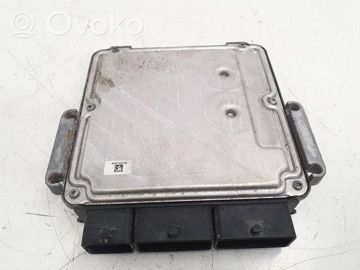 Nissan Qashqai+2 Sterownik / Moduł ECU 23710BB58E