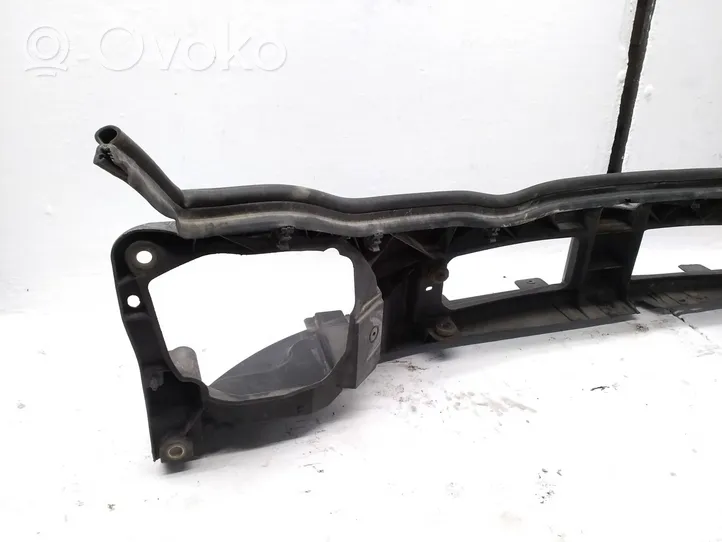 Opel Vivaro Radiator support slam panel 