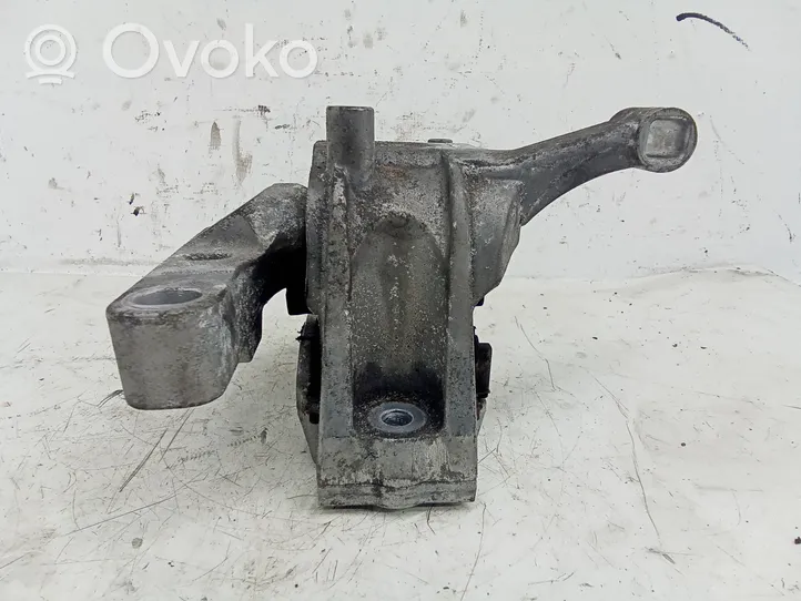 Volkswagen Tiguan Wspornik / Mocowanie silnika 5N0199262