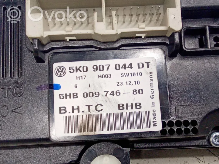 Volkswagen Tiguan Gaisa kondicioniera / klimata kontroles / salona apsildes vadības bloks (salonā) 5K0907044DT