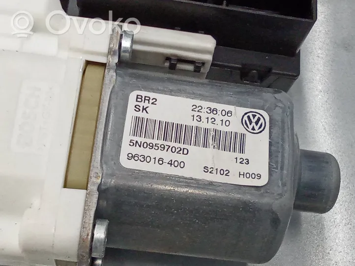 Volkswagen Tiguan Elektryczny podnośnik szyby drzwi przednich 5N0837755