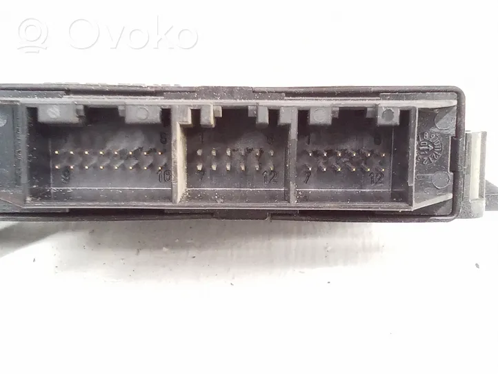 Audi A4 S4 B6 8E 8H Unité de commande, module PDC aide au stationnement 8Z0919283A