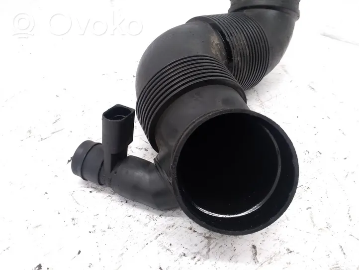 Volkswagen Caddy Air intake hose/pipe 3C0129654