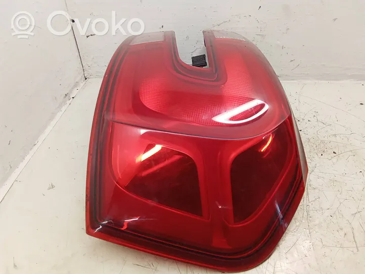 Citroen C4 Grand Picasso Lampy tylnej klapy bagażnika 9676853880