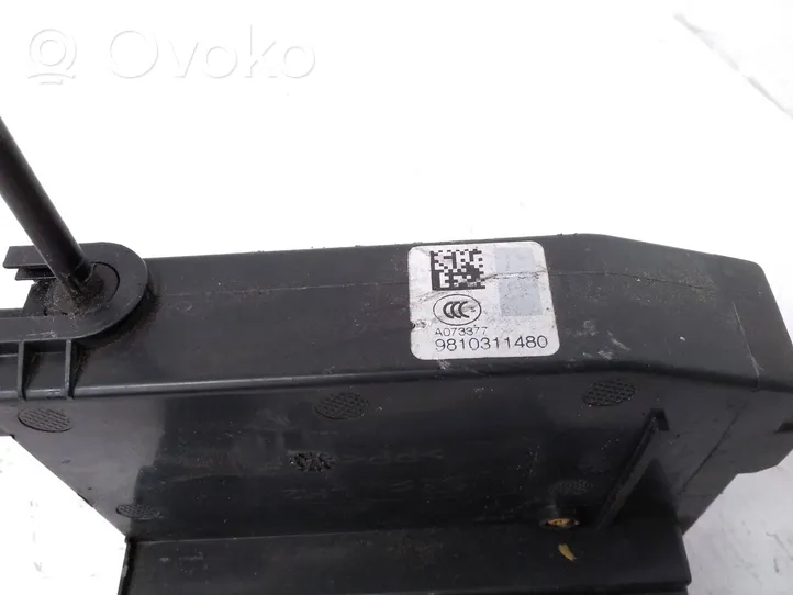 Citroen C4 Grand Picasso Zamek drzwi tylnych 9810311480