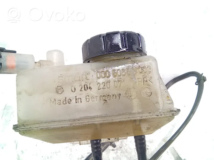 Smart ForTwo I Główny cylinder hamulca 0005065V003