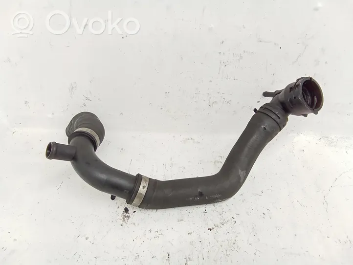 Volkswagen Touran II Engine coolant pipe/hose 5K0121087