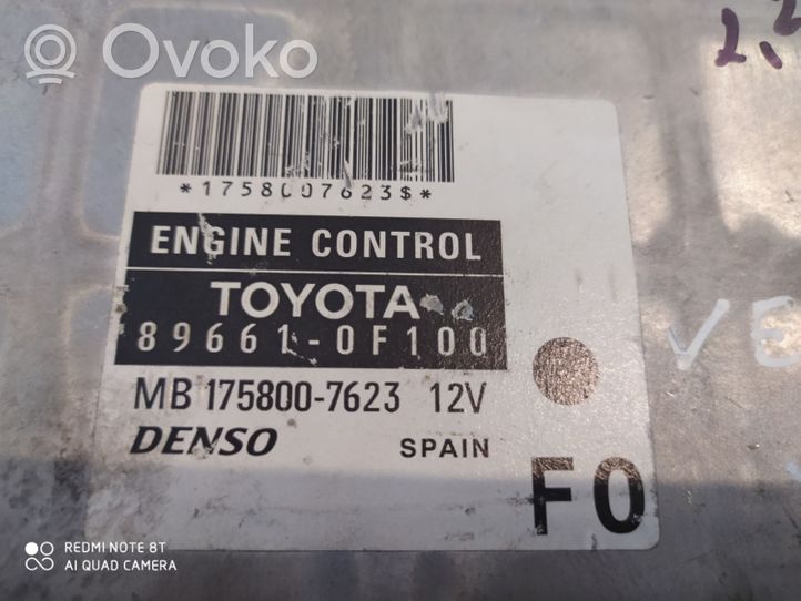Toyota Corolla Verso AR10 Variklio valdymo blokas 896610F100