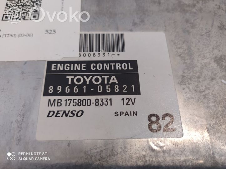 Toyota Avensis T250 Sterownik / Moduł ECU 8966105821